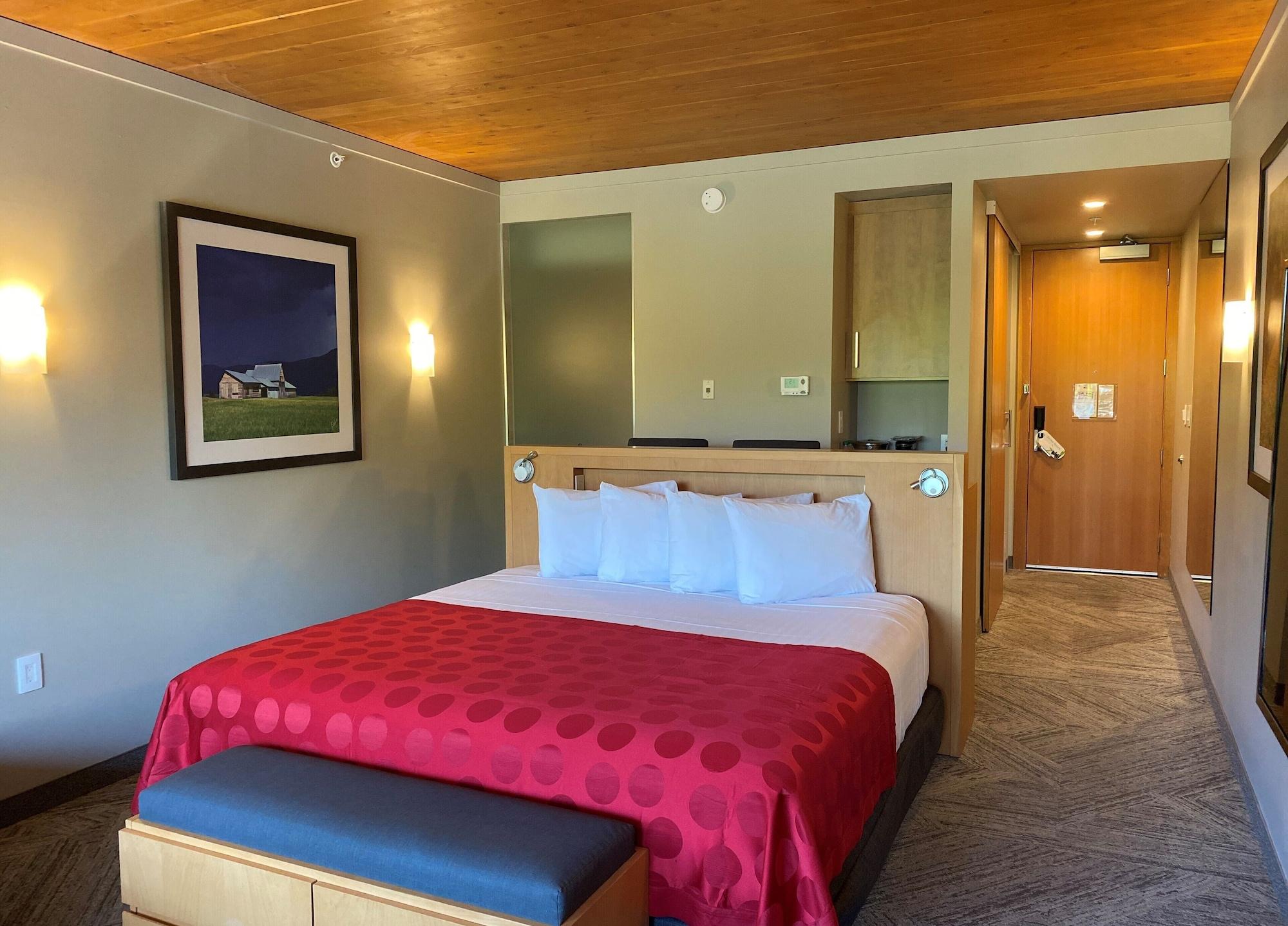 Resort Lakeside 4*