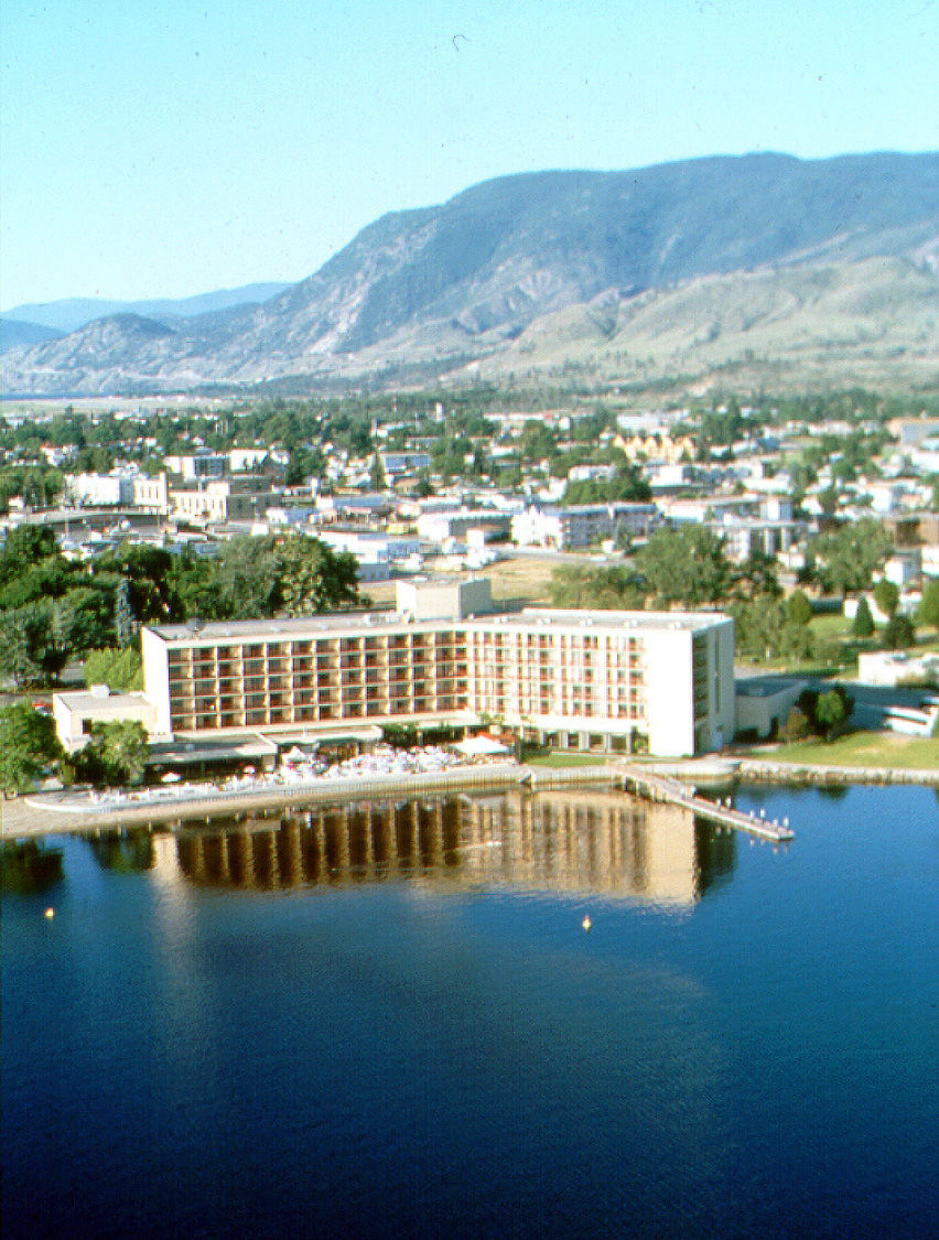 Lakeside 4*